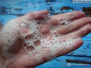 Отличное средство против целлюлита, которое работает в комплексе с прочими антицеллюлитными мерами: массажем, спортом, правильным питанием и всяческими кремами и гелями! Ровная, подтянутая кожа; прощай, целлюлит!)